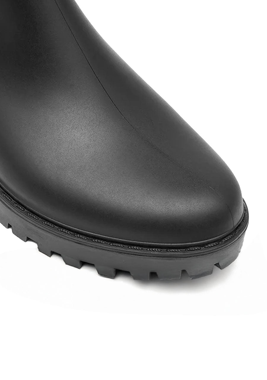 Midnight Boot – Elegant Design & 100% Waterproof