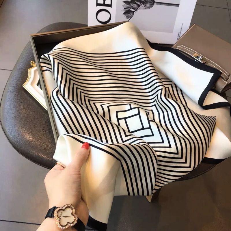 Elegant Lines Scarf